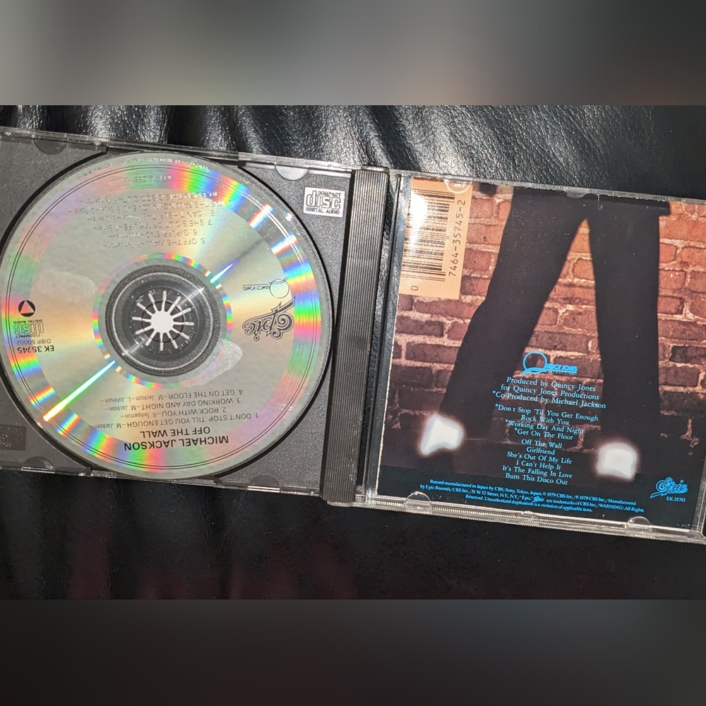Michael Jackson CD - Picture 2 of 5